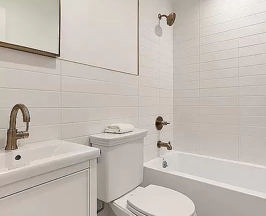 5th image of 41 Weirfield St Floor 2
