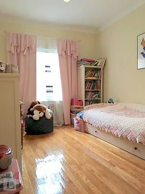 Rented by Living New York | media 20