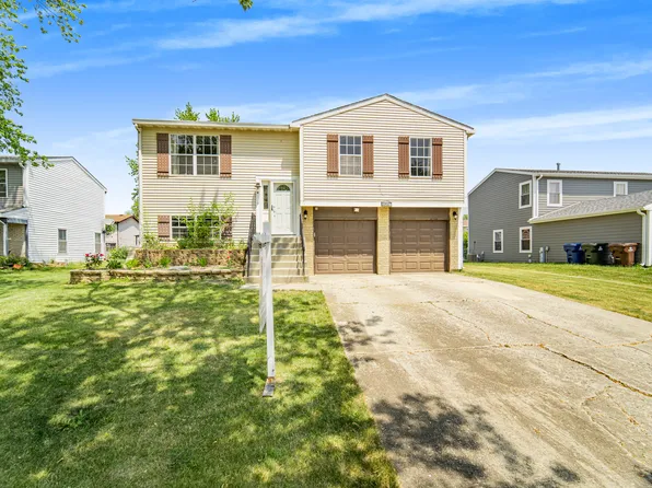 20027 S Rosewood Dr, Frankfort, IL 60423