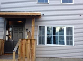 18 101st St, Troy, NY 12180
