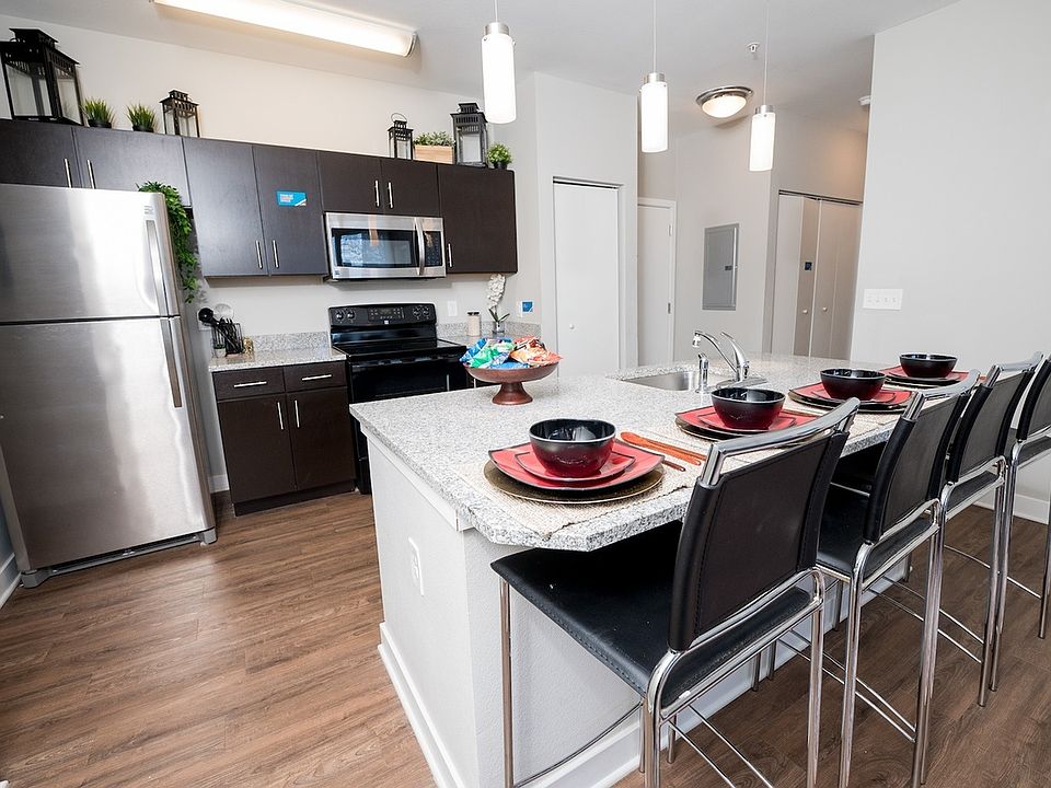 1st image of 1010 W University Ave #17542846