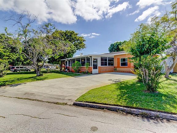 2nd image of 4897 Lake Charles Dr N