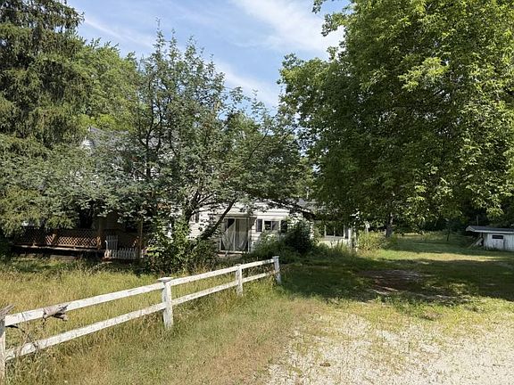 5th image of 1115 Gun Club Rd