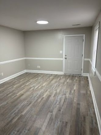 1st image of 704 Cascade Ave