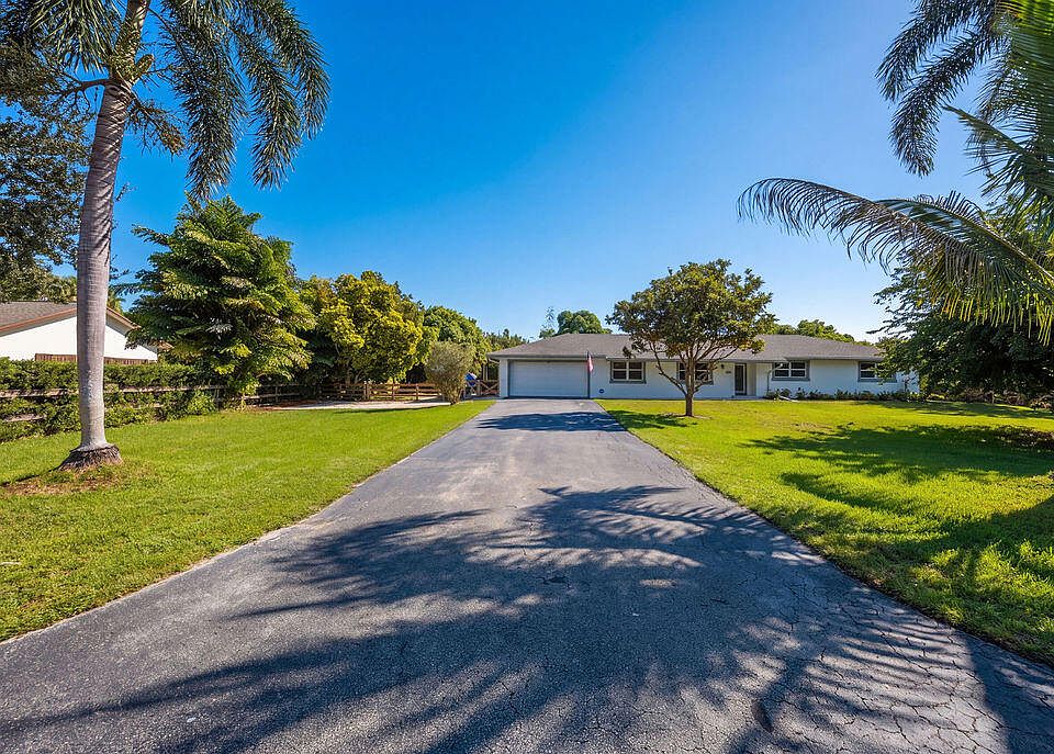 1st image of 4910 SW 205TH Avenue