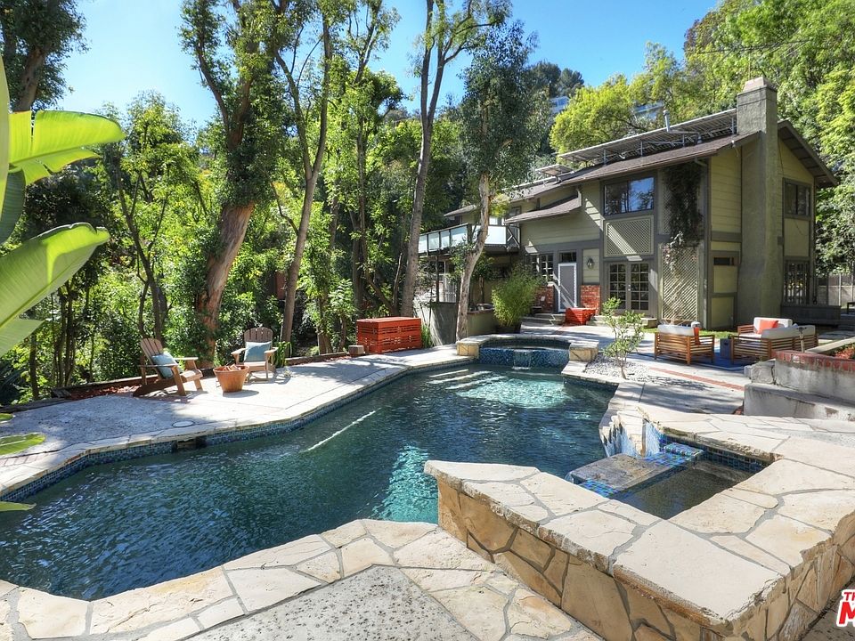 1st image of 7339 Caverna Dr