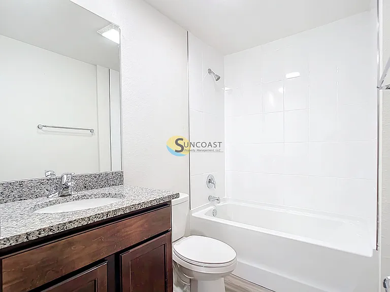 11501 N Landover Ter — Photo 23