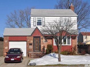 16625 23rd Ave, Whitestone, NY 11357