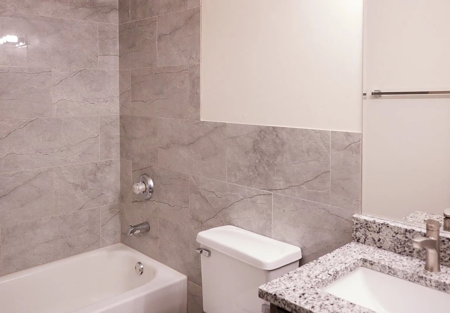 Willow Run Apartments — Photo 2