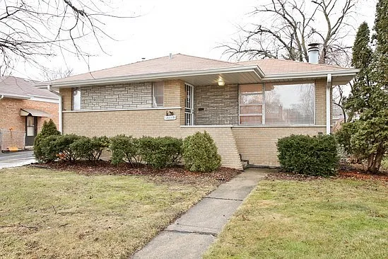 16009 Drexel Ave photo 1