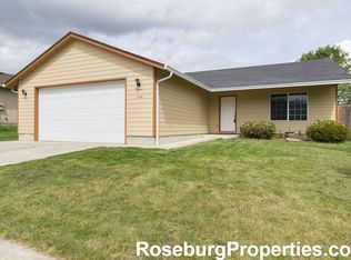 160 NE Rose Ridge Dr, Winston, OR 97496