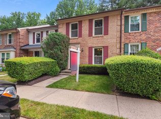 9039 Armendown Dr, Springfield, VA 22152