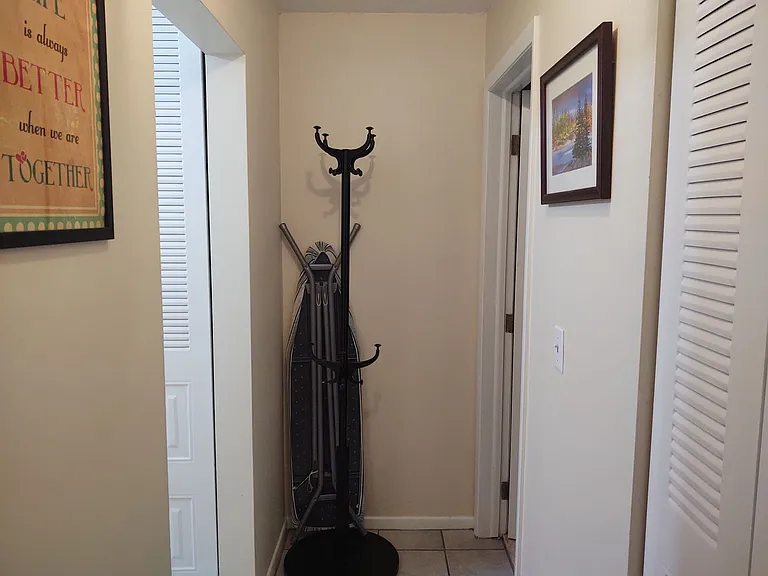2440 Harriet Ave — Photo 9