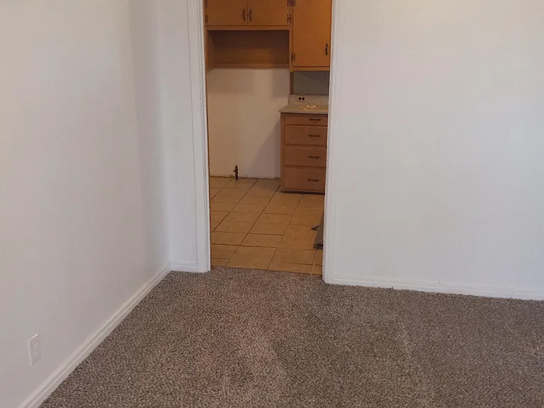 3613 NE 11th Ave — Photo 8
