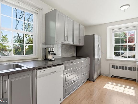 5th image of 2418 Boyd Rd