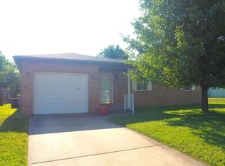2741 Gardenia Dr, Evansville, IN 47715