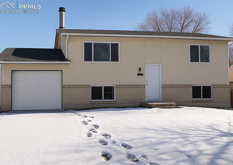 1st image of 4455 Anjelina Cir N