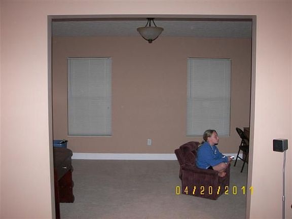 4th image of 1123 Gala Ct