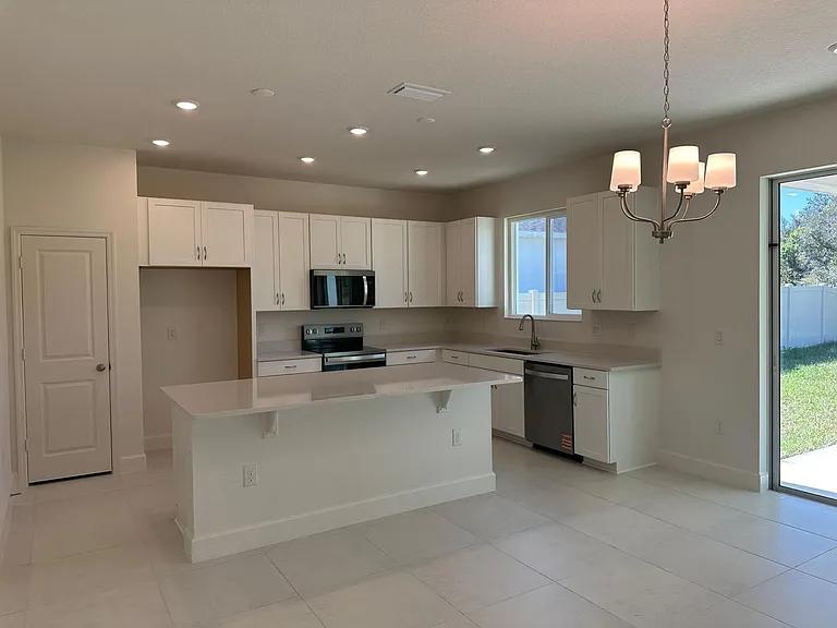 3449 Sanctuary Dr — Photo 3