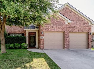 15760 Landing Creek Ln, Roanoke, TX 76262