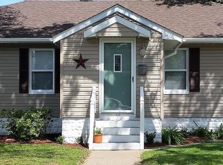 445 N 2nd St, Wood River, IL