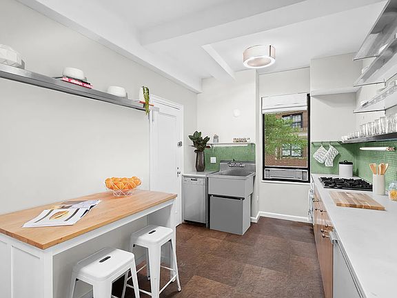 5th image of 410 E 57th St #1CD