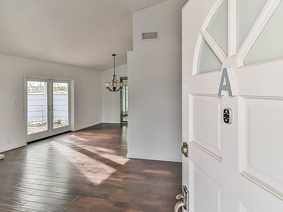5th image of 440 Jeremiah Dr Unit A
