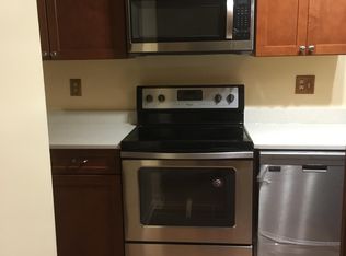 129 Point Of Woods Dr, Albany, NY 12203
