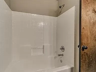 3308 Sharon Dr — Photo 15