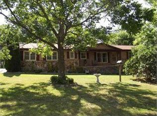 3689 Girlstown Rd, Mountain Grove, MO 65711