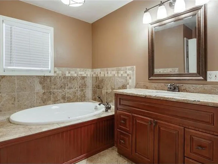 4208 Bissonet Dr — Photo 5