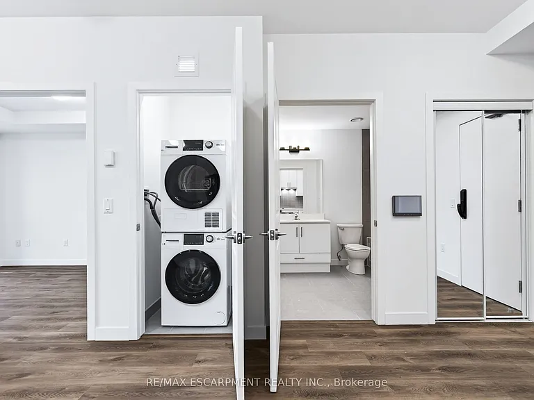 461 Green Rd #220 — Photo 27