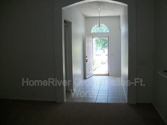 4th image of 209 Wolfe St