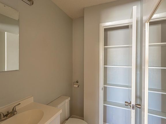 5th image of 4000 Lara Ln APT B