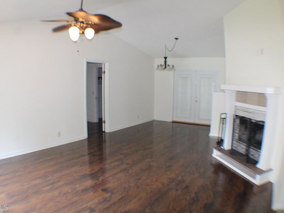 4th image of 104 Bellvue Ct
