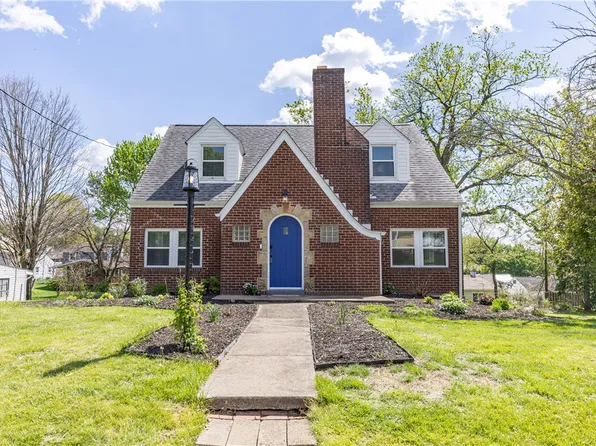 120 Williams St, Springdale, PA 15144