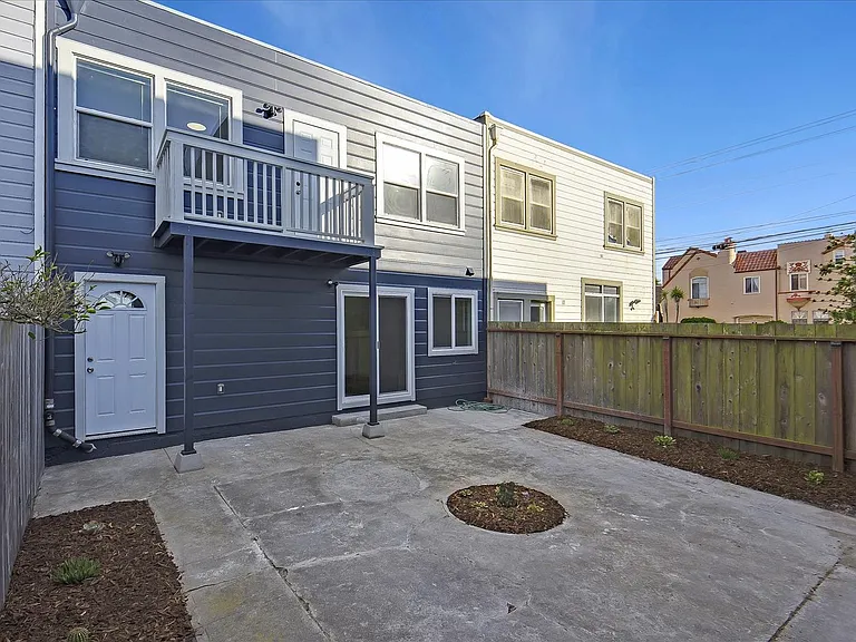 1487 34th Ave — Photo 37