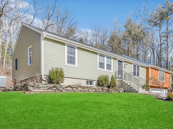 137 Harvard Rd, Stow, MA 01775