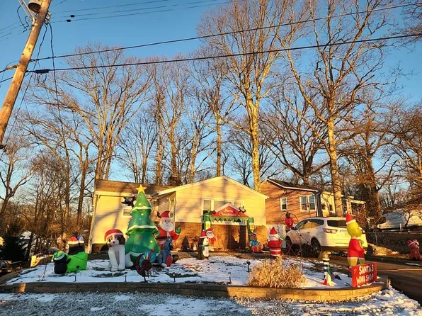 30 Alfred Way, Hopatcong, NJ 07843