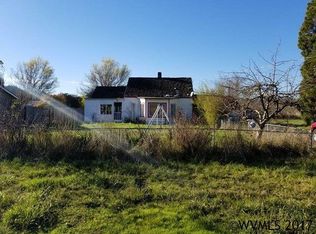 270 S 13th St, Philomath, OR 97370