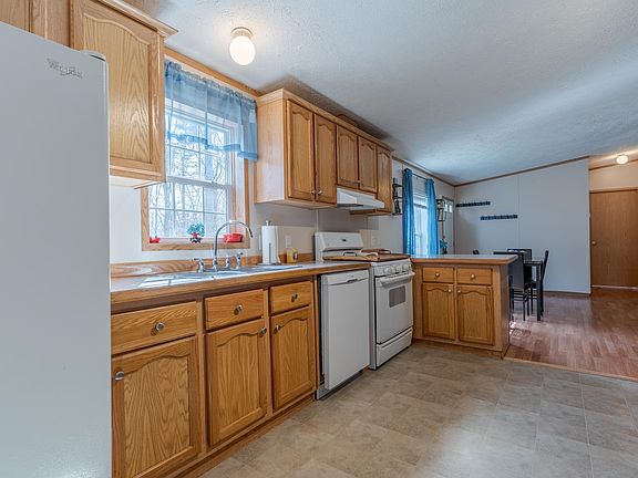 4th image of 13 Atwood Street