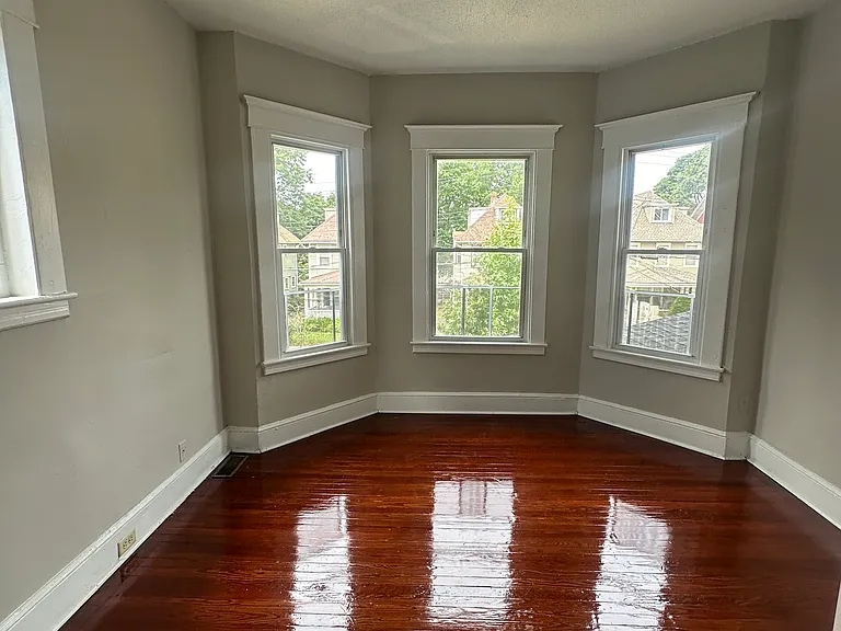 103 Sheffield Ave #2 — Photo 2