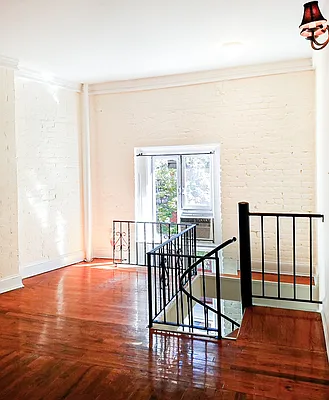 Rented by City Connections Realty | media 6