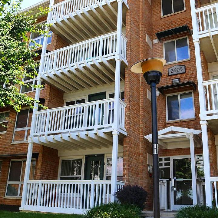 1st image of 2605 Douglass Rd SE #102