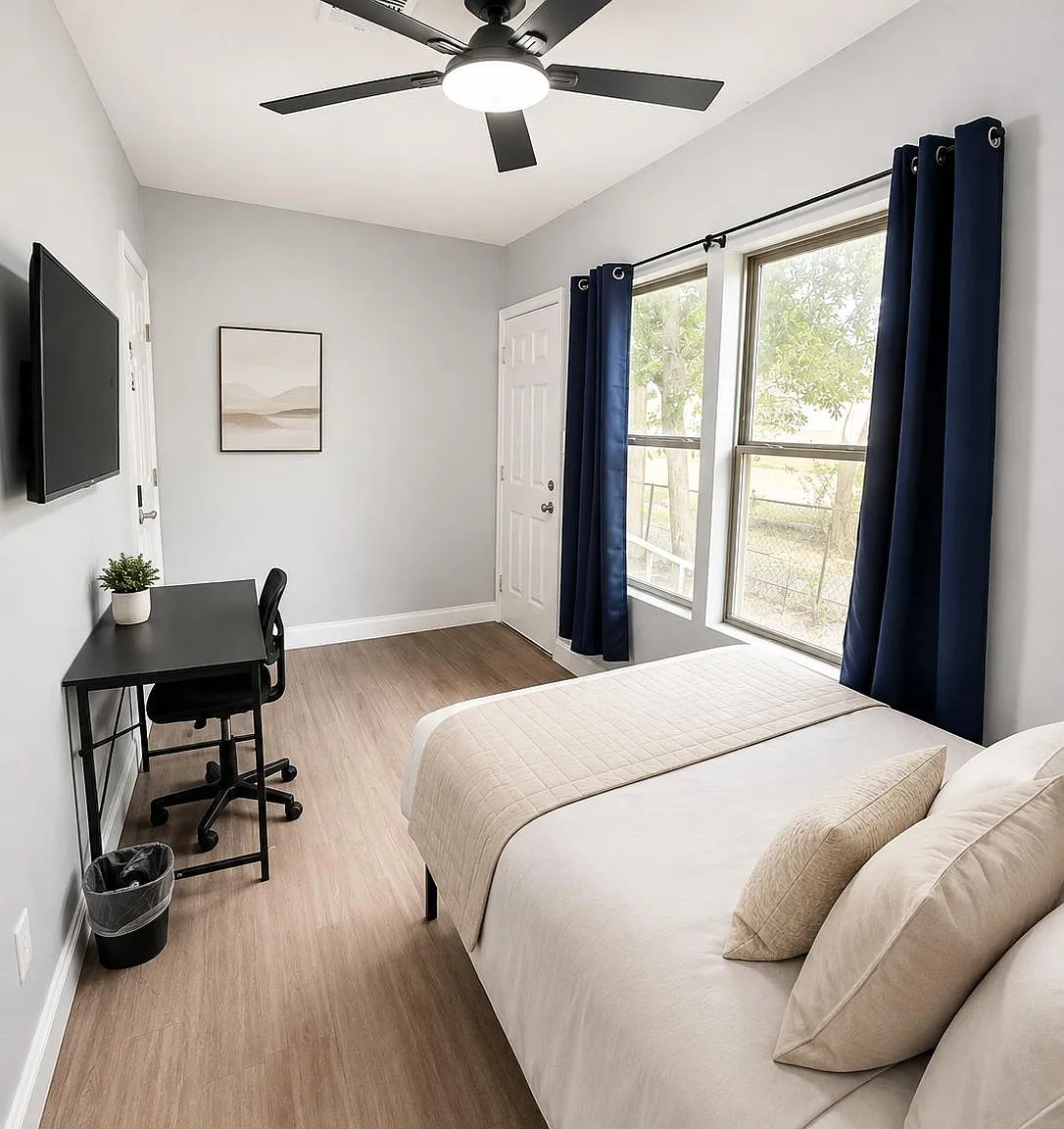 4 bed, 4.0 bath, 1975 sqft, $819 — Photo 1