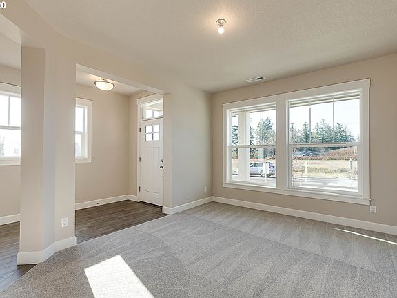 3rd image of 3428 SE 68th Ave