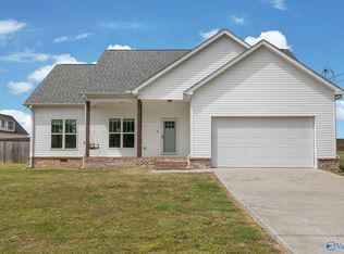 415 Highland Dr, Arab, AL 35016