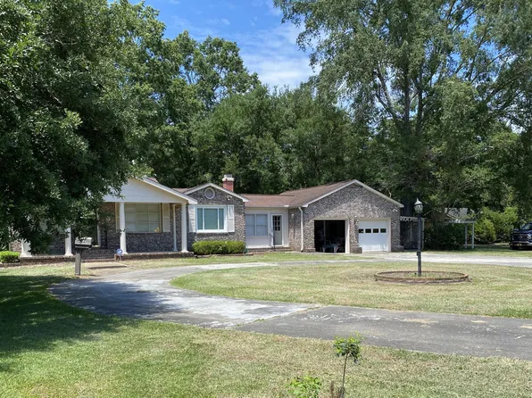 552 Myers Rd, Summerville, SC 29486