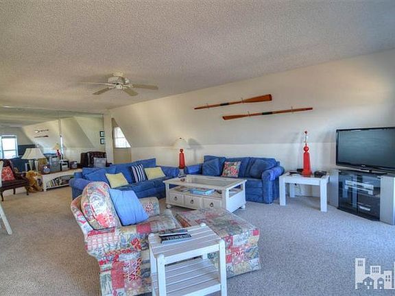 4th image of 1043 S Fort Fisher Boulevard