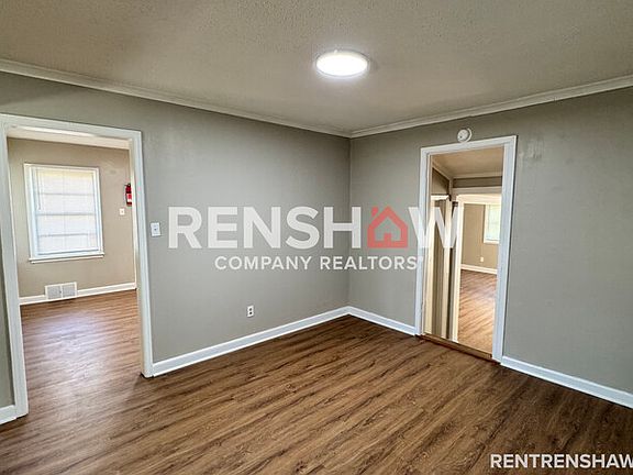 5th image of 1526 Railton Rd